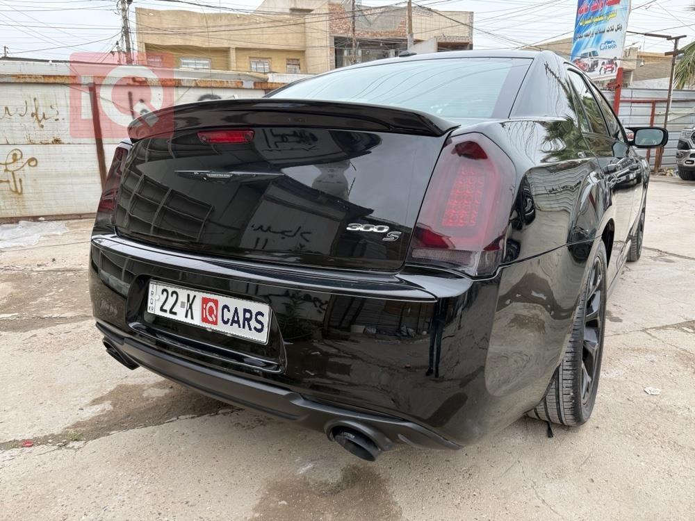 كرايسلر 300